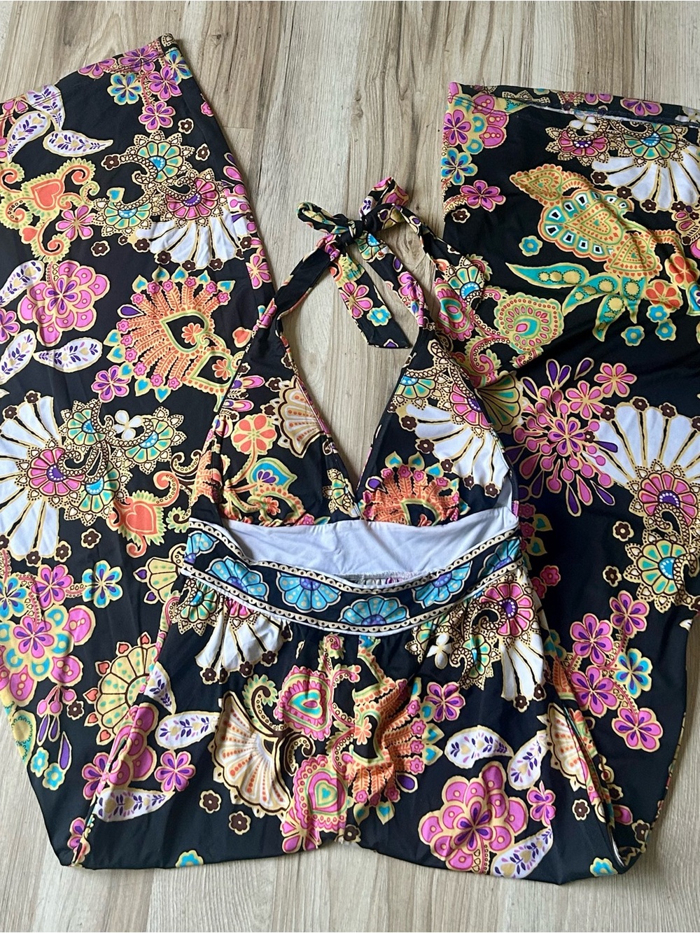 TRINA TURK Halter Wide-Leg Jumpsuit - Black w/ Multicolor Print Size S/XS - Picture 4 of 7